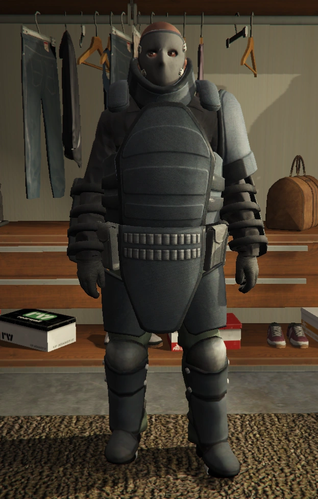 Franklin dans une tenue blindée avec un masque